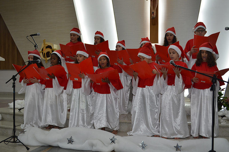 Cantata de Natal do Coral Infantil Cantinho do Céu emociona comunidade do  bairro João XXIII – 'Jesus o verdadeiro sentido do Natal' – Folha do Sudeste