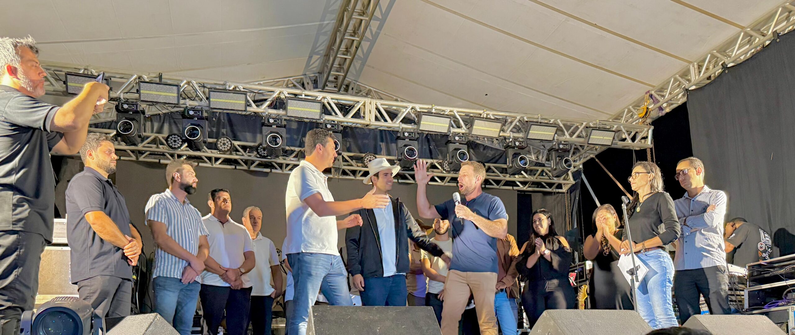 Vieiras celebra inauguração de obras e anuncia novos investimentos para o município