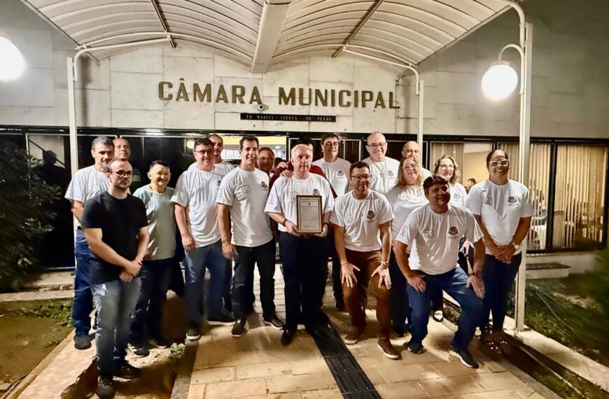 Francisco de Assis Souza Júnior recebe homenagem na Câmara Municipal de Muriaé