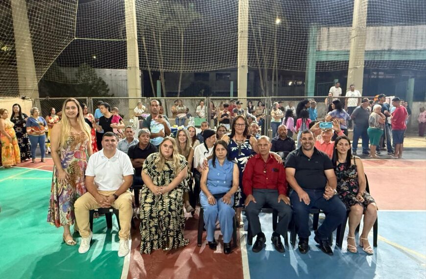 Desfile da Primavera celebra a Melhor Idade com noite de homenagens e emoção em Rosário da Limeira