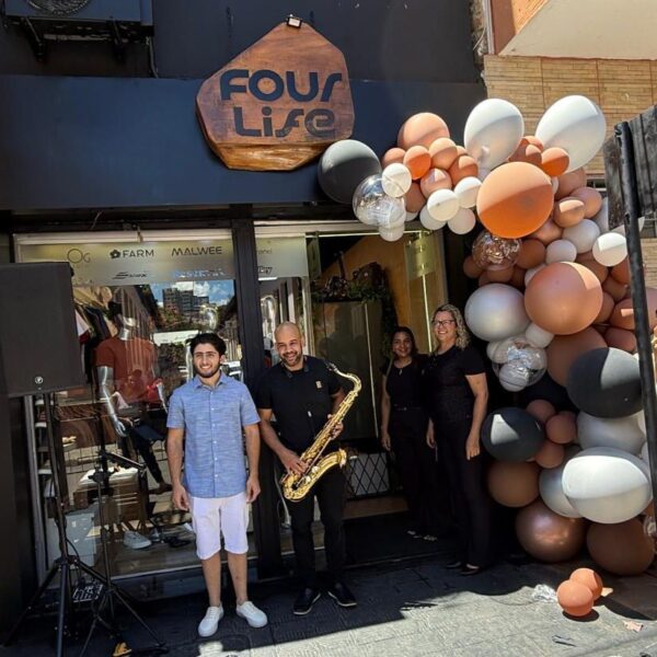 FOUR LIFE Store Multimarcas inaugura loja em Muriaé com grande expectativa