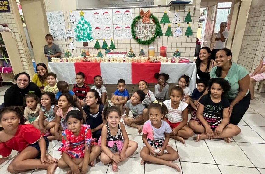 Escola M. Irene Pereira Dias Nunes mantém tradição de 30 anos com entrega de presentes de Natal