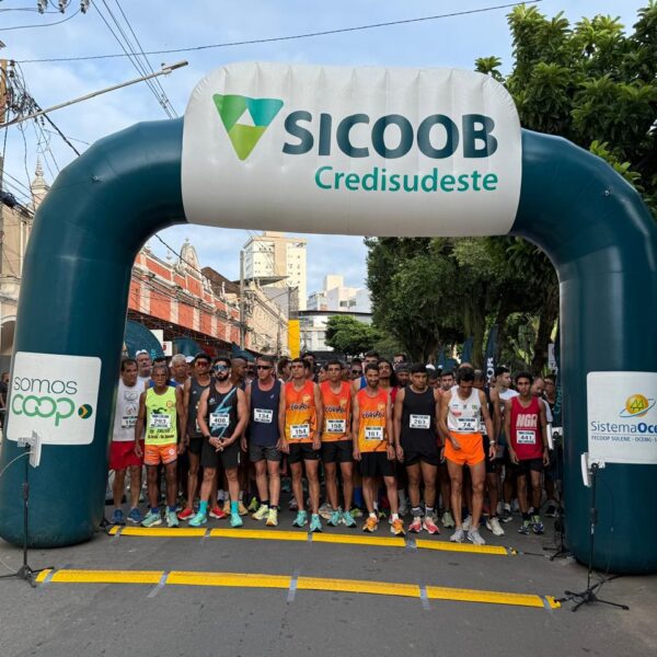 2ª Sicoob Credisudeste Run reúne centenas de atletas e celebra 40 anos da cooperativa em Muriaé