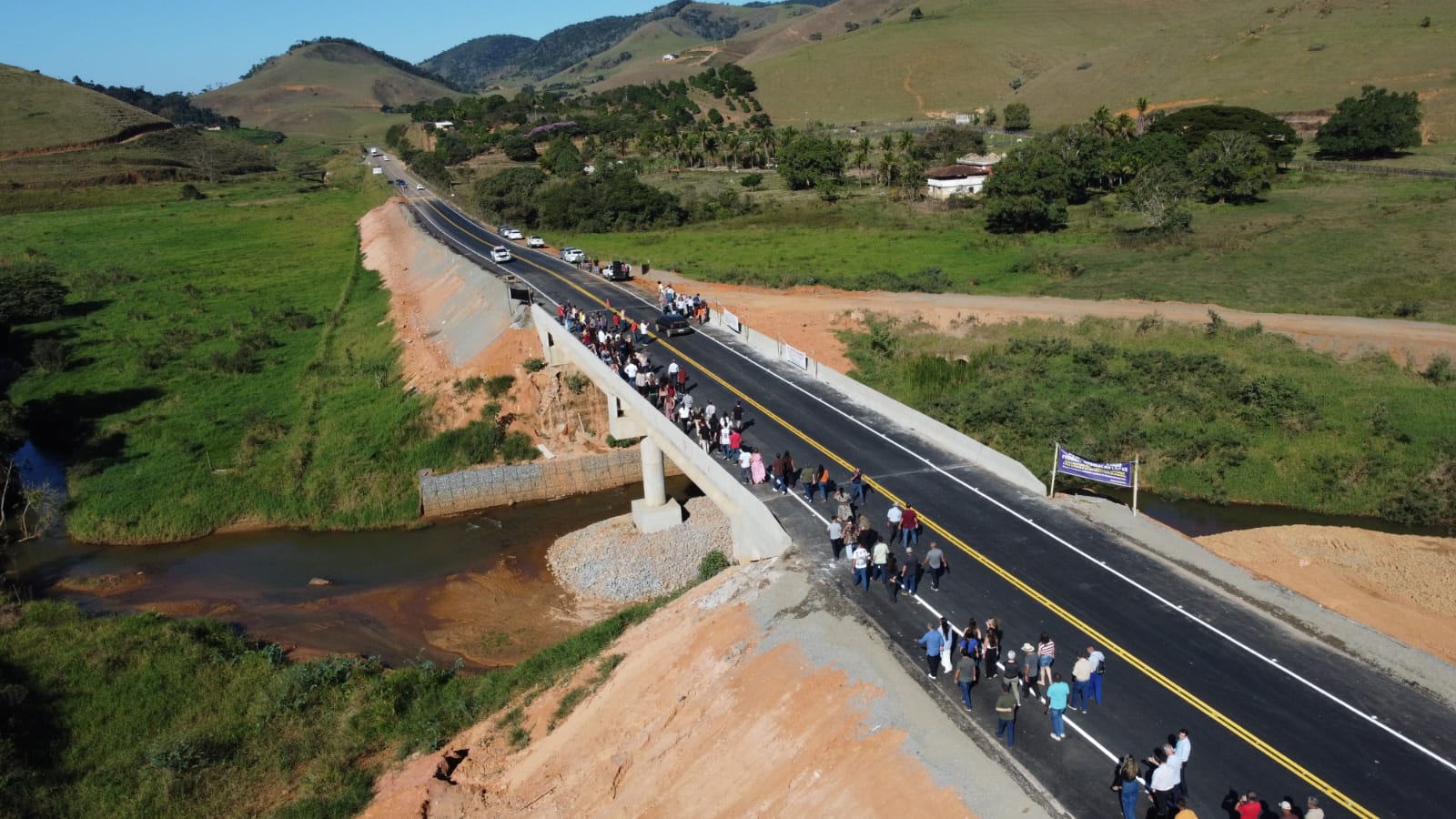 Prefeitura de Muriaé recepciona autoridades para entrega histórica da Ponte da Embaúba na BR-356