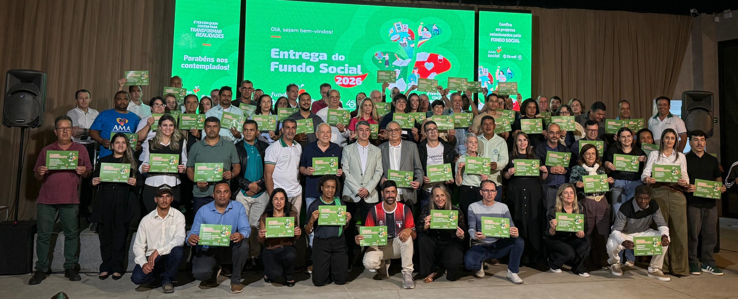 Fundo Social do Sicredi beneficia cerca de 70 entidades em Minas Gerais durante cerimônia realizada em Muriaé