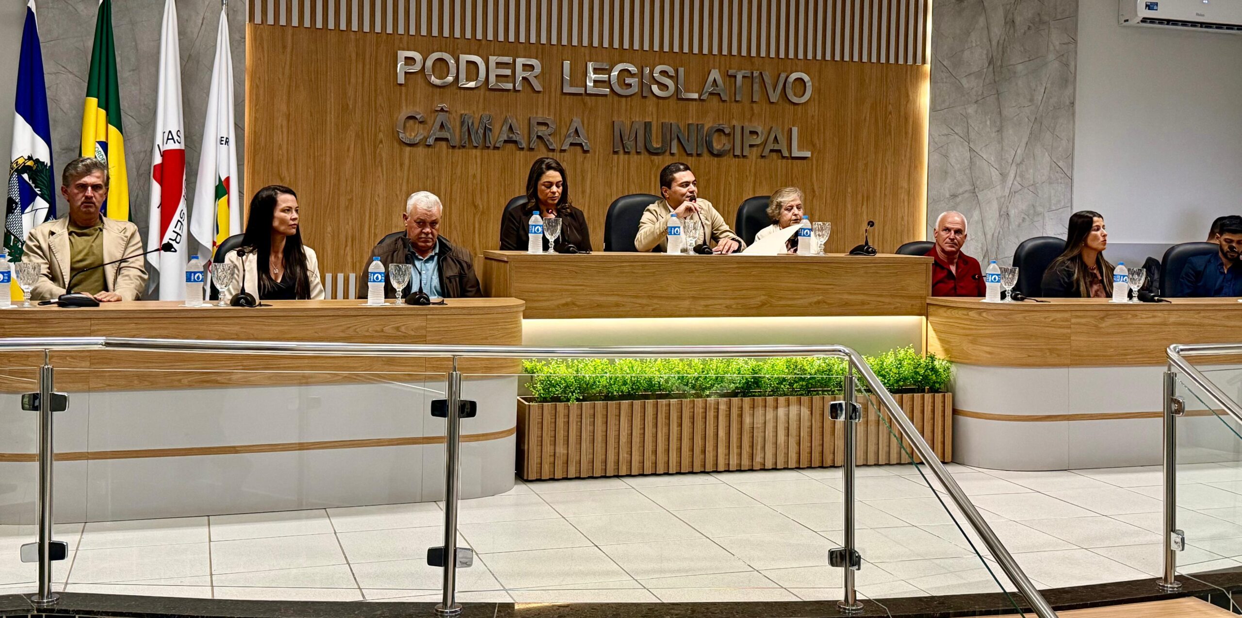 Câmara Municipal de São Sebastião da Vargem Alegre inaugura Procon Câmara, CAC e reinaugura sede com novas estruturas