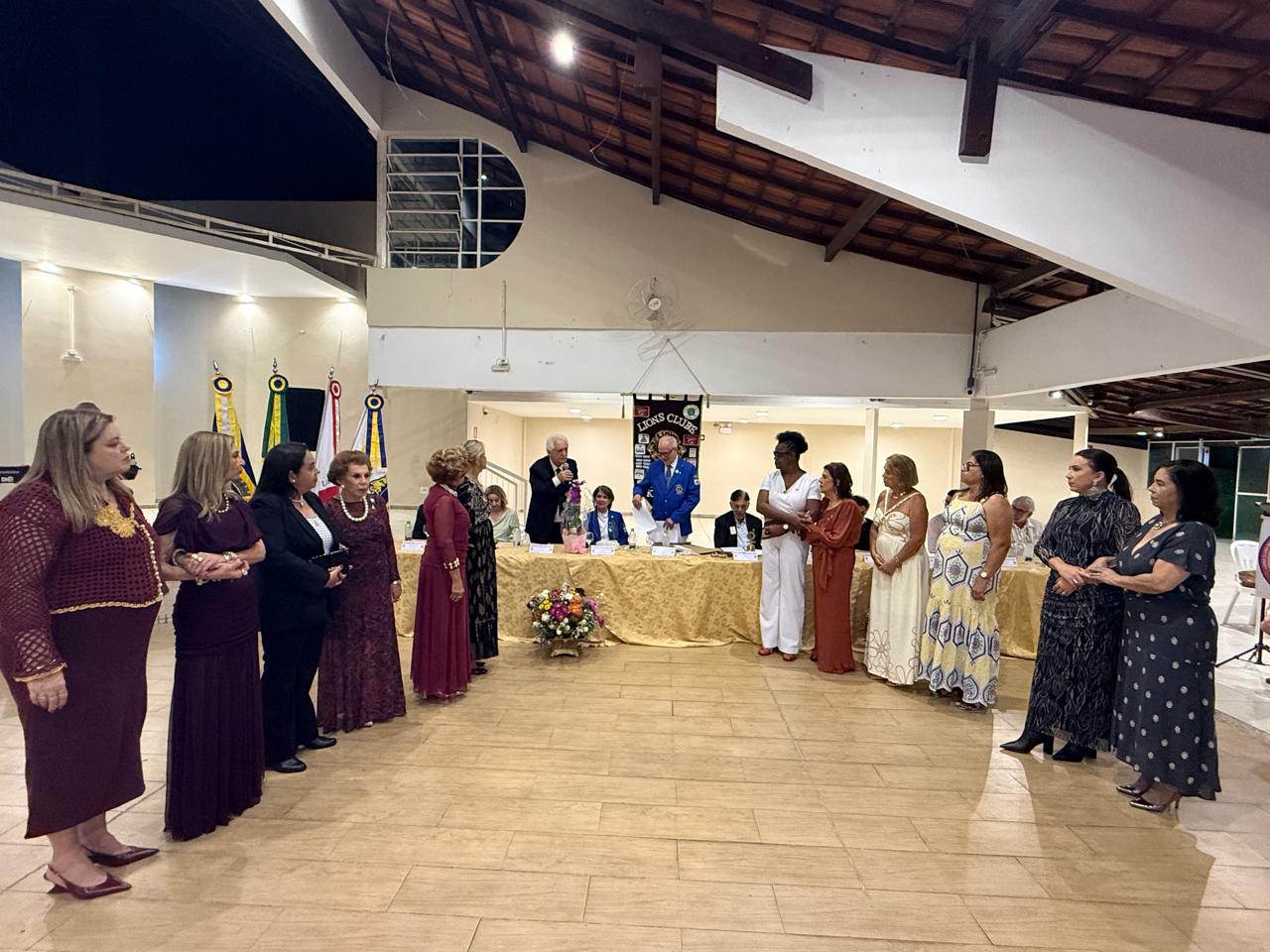 Lions Clube Muriaé Helen Keller realiza transmissão da presidência para o Ano Leonístico 2026/2027