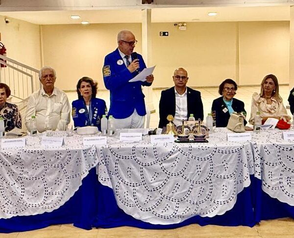 Lions Clube Muriaé Centro empossa nova diretoria para o Ano Leonístico 2026/2027